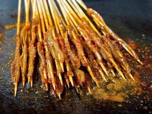 鸭肠小吃爆料视频播放,视频播放量惊人揭秘美食魅力  第1张